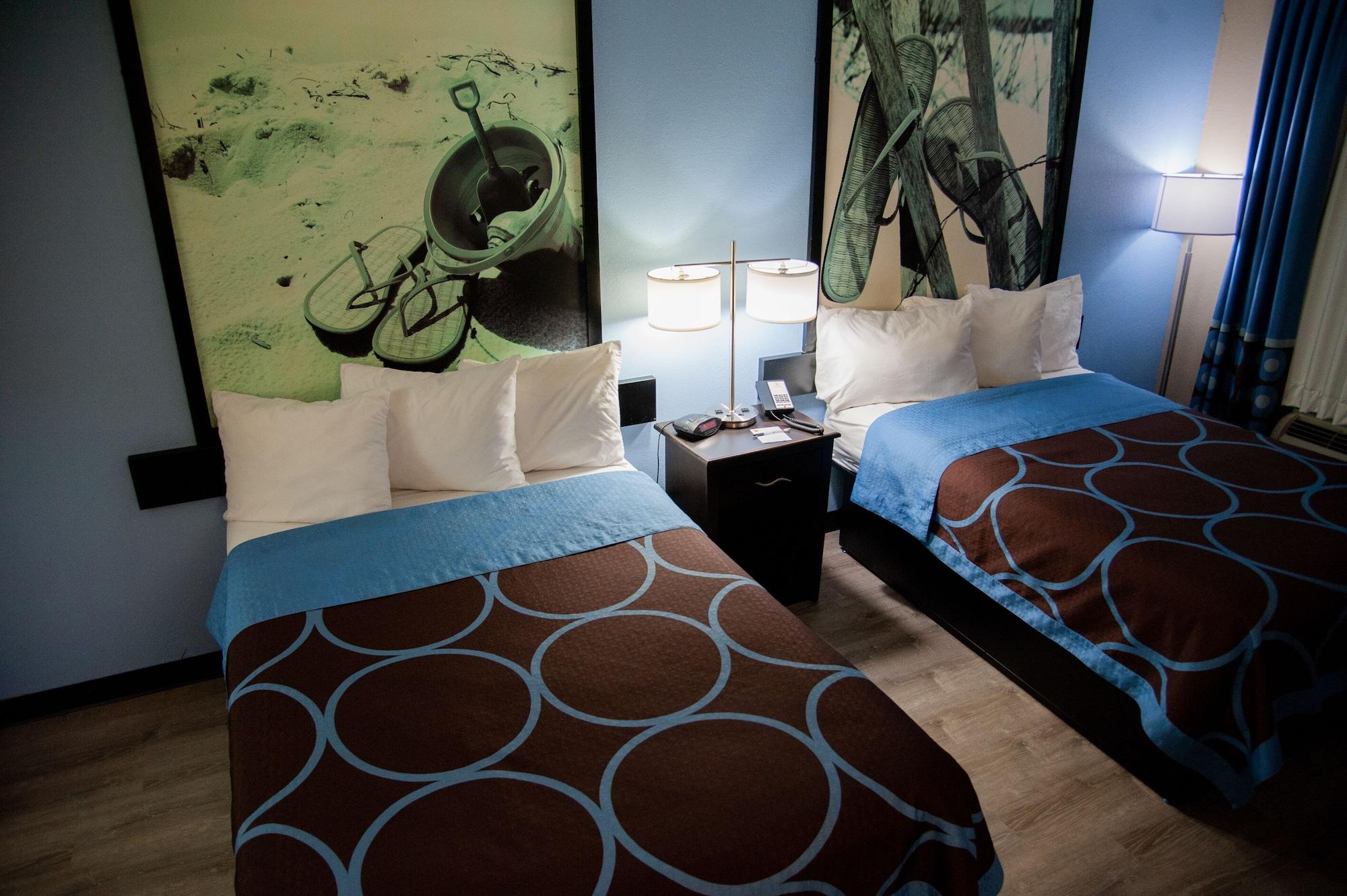 ซูเปอร์ 8 บาย วินด์แฮม เครสต์วิว Hotel เครสต์วิลล์ ภายนอก รูปภาพ